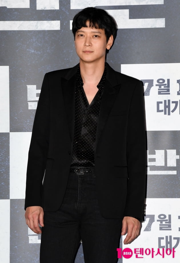 [TEN 포토] '반도' 강동원 '어느쪽으로 봐도 잘생김'