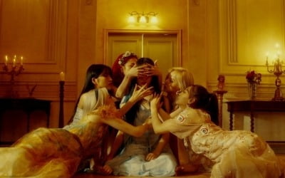 여차친구, '애플' 티저 공개…유혹 앞에 흔들리는 소녀들