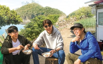'삼시세끼 어촌편5' 측 "죽굴도 화재 책임 통감…복원 최선 다할 것"