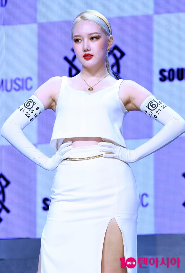 [TEN 포토] 여자친구 예린 '파격 변신'