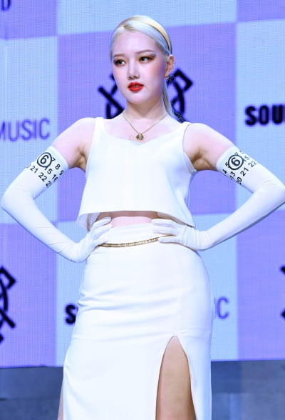 [TEN 포토] 여자친구 예린 '파격 변신'