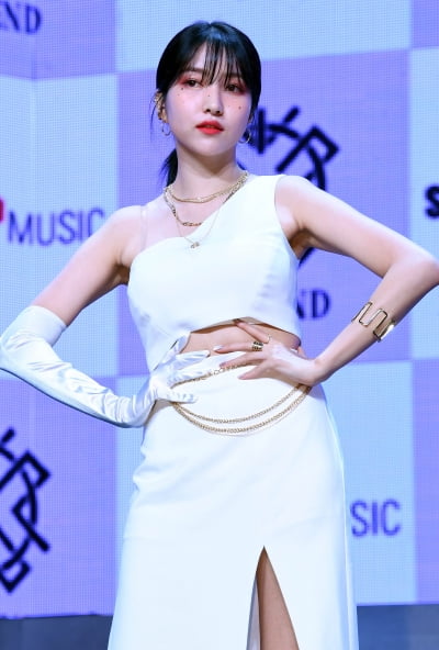 [TEN 포토] 여자친구 소원 '리더의 여유'