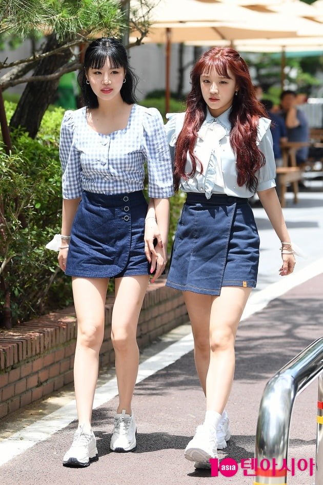 [TEN 포토] 여자아이들 수진-우기 '움직이는 인형'