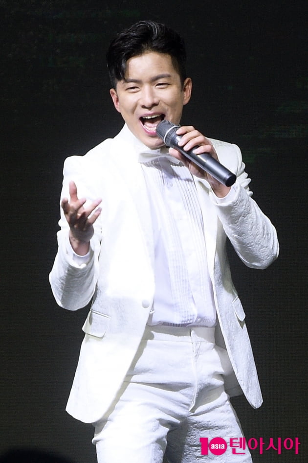[TEN 포토] 나태주 '시원한 사이다 가창력'