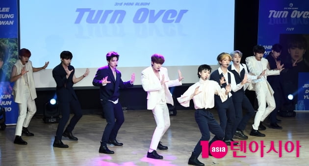 [TEN 포토] 원더나인 '타이틀곡 '배드 가이'로 컴백'