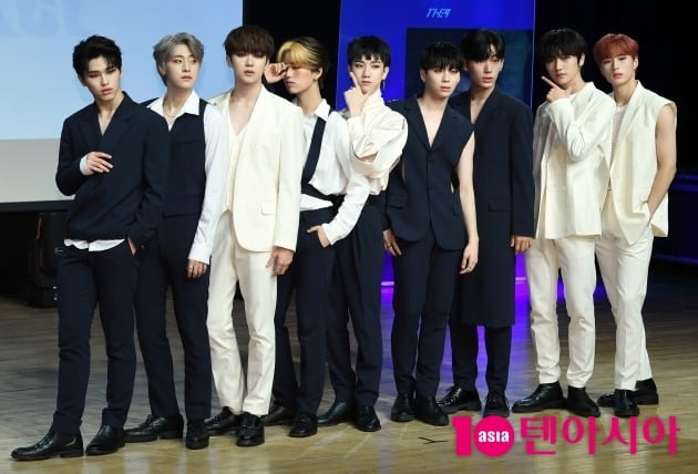 그룹 원더나인의 이승환(왼쪽부터), 유용하, 신예찬, 정진성, 전도염, 김태우, 정택현, 박성원, 김준서 / 조준원 기자 wizard333@