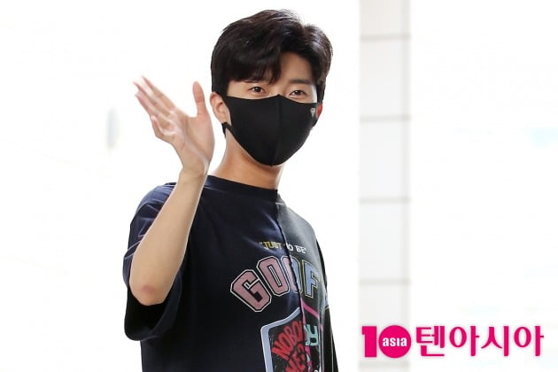 [TEN 포토] 임영웅 '안구정화 미모'