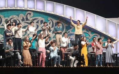 "김수현·유승호·유아인과 각별한 사이"라는 '복면가왕' 도전자 정체는?