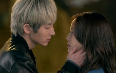 '악의 꽃' 이준기♥문채원, 썸 타던 시절 공개…파격 은발+청순미