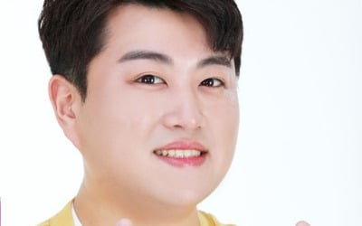 김호중, 코로나19 여파로 단독 팬 미팅 일정 변경 "모범적인 공연 약속"[공식]