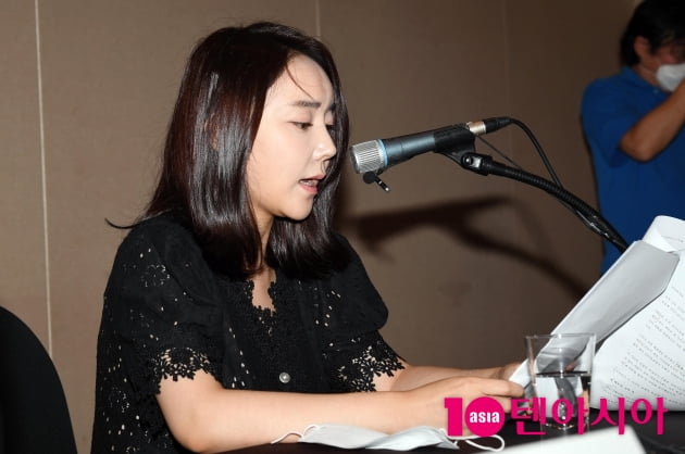 [TEN 포토] '골프장 갑질논란' 박수인 "평생 갑 아닌 을로 살았다"