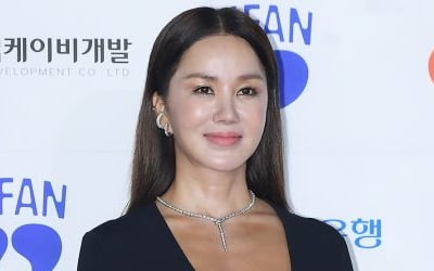 엄정화, 오늘(31일) '철파엠' 출격…김영철과 찐친 케미 예고