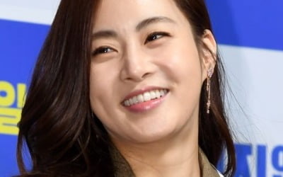[종합] 강소라, 31살에 깜짝 결혼 발표→자필 편지 "앞으로의 인생 함께하고픈 사람"