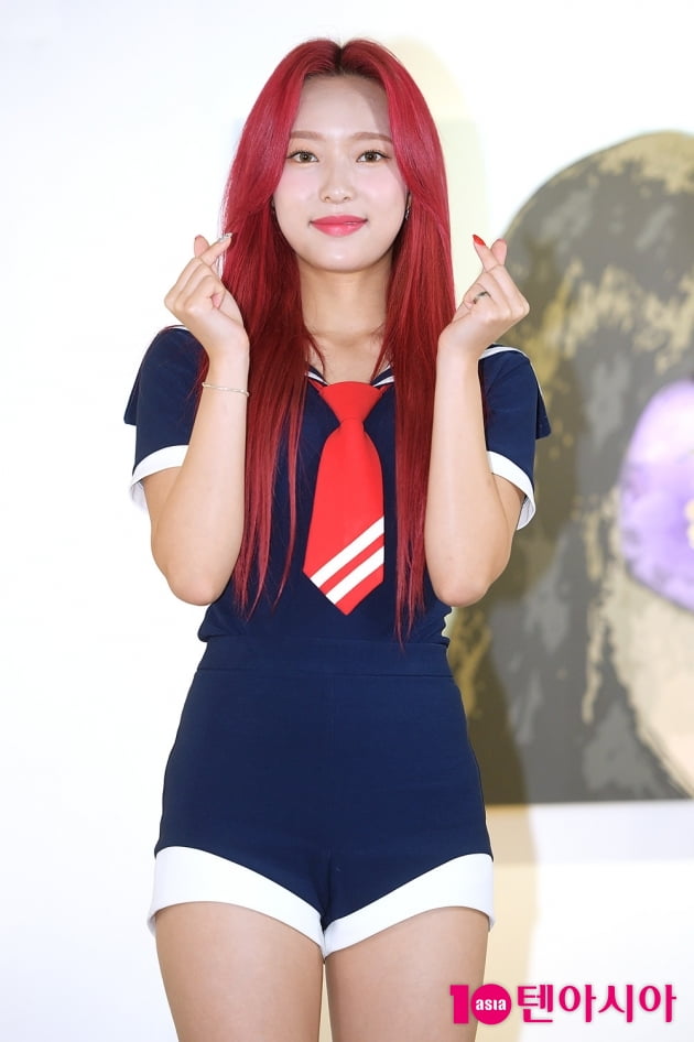 [TEN 포토] 에이프릴 예나, '긴 생머리 공주님'