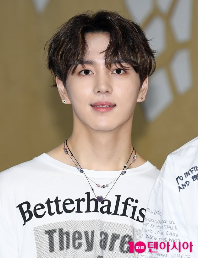 [TEN 포토] 펜타곤 키노 '진지한 모습 멋져'