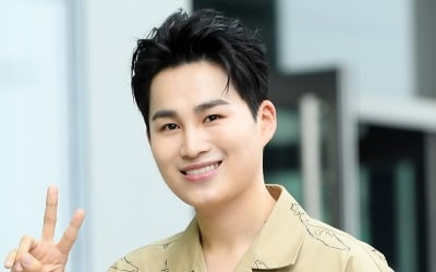김희재, 라디오 DJ 데뷔…이수영 빈자리 채운다