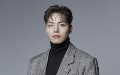 여진구, JTBC '괴물' 출연 확정…신하균과 호흡