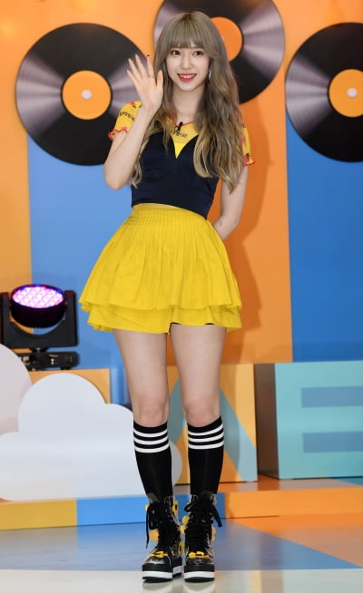 [TEN 포토] 로켓펀치 수윤 '기럭지가 난리야~'