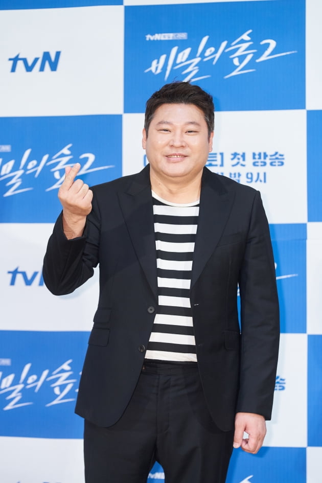 최무성은 '비밀의 숲2'에서 대검찰청 형사법제단 부장검사 우태하로 분한다. /사진제공=tvN