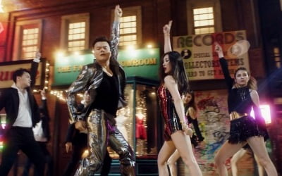 박진영X선미, 흥바람 최고…'When We Disco' MV 161만 뷰 돌파