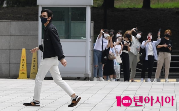 [TEN 포토] 이정재 '흐트러짐 없이 멋짐'