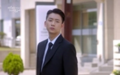 B1A4 공찬, '연애는 귀찮지만' 블랙 슈트핏 첫 등장