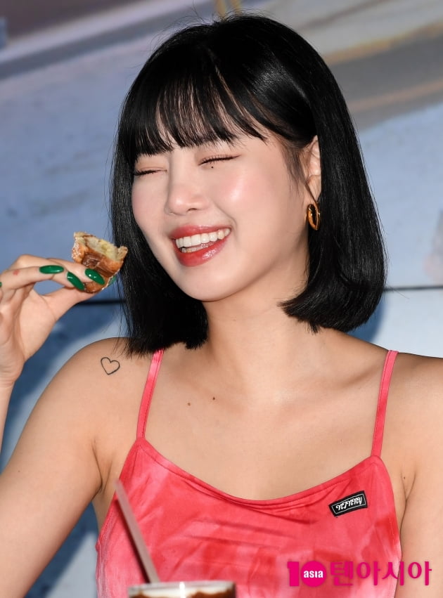 [TEN 포토] (여자)아이들 수진 '빵터져도 이쁘네'