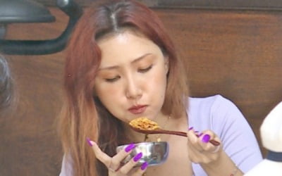 '텔레그나' 화사, 이번엔 '비빔밥 먹방'…가평 농산물 완판할까