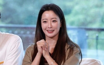 '집사부일체' 김희선, '완판녀'다운 가방 속 '잇 템' 대방출