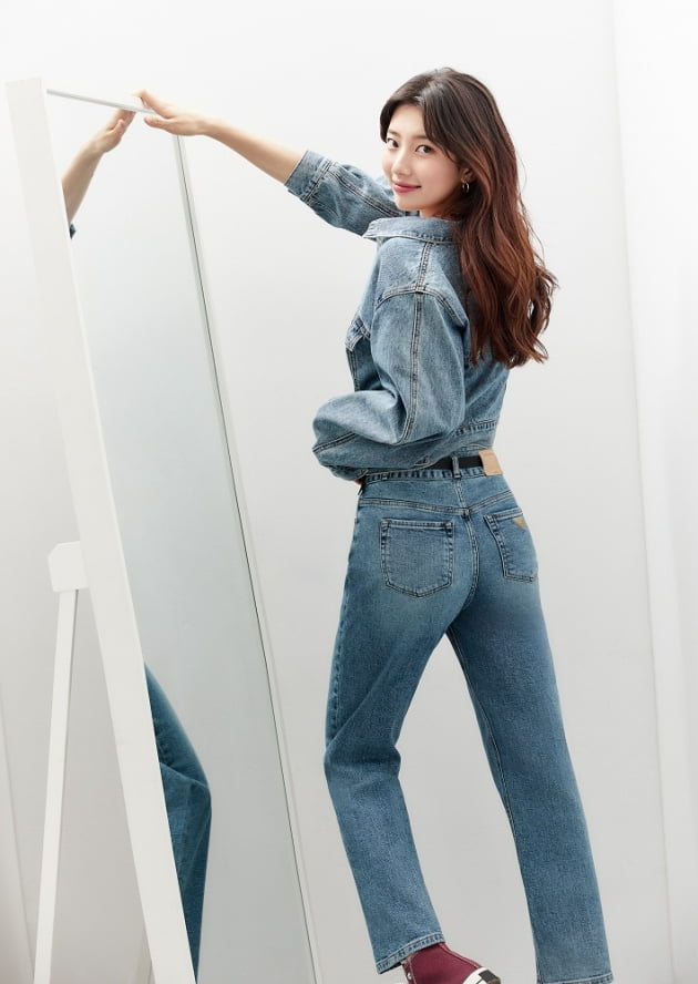 수지, 벌써 가을…청순美 넘치는 자태 [화보]