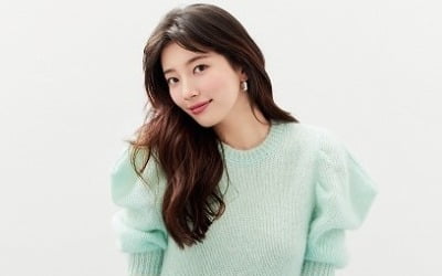 수지, 벌써 가을…청순美 넘치는 자태 [화보]