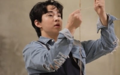 "이사간지 3일"…헨리, 새 집 공개