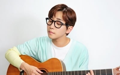 딘딘, '딘딘의 뮤직하이'로 라디오 복귀…9월 1일 첫 방송