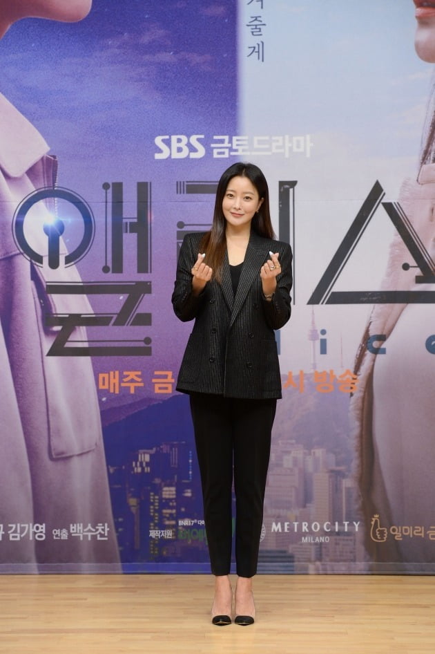 김희선 측 "임대료 면제 한 달, 부끄럽고 민망하다" [공식]
