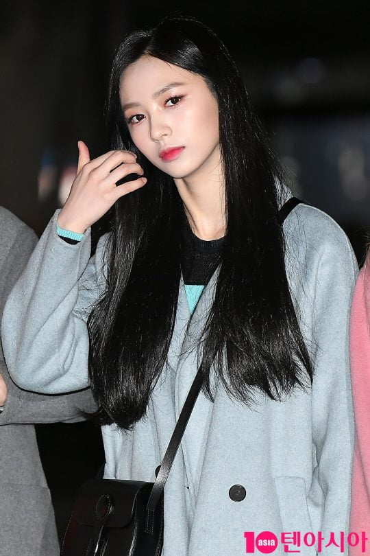 [B컷 방출] 체리블렛 지원 '생일 맞은 아기고양이…러블리 끝판왕'