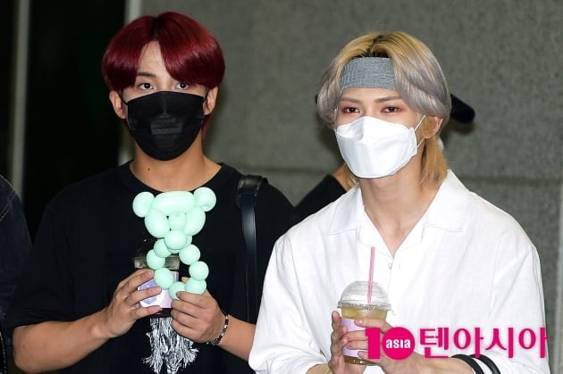 [TEN 포토] 에이티즈 종호X여상, '빨강-노랑 귀여운 형제'
