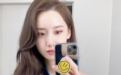 써니, 미모 열일 윤아에 "안 피곤하니? 매일 예쁘기"
