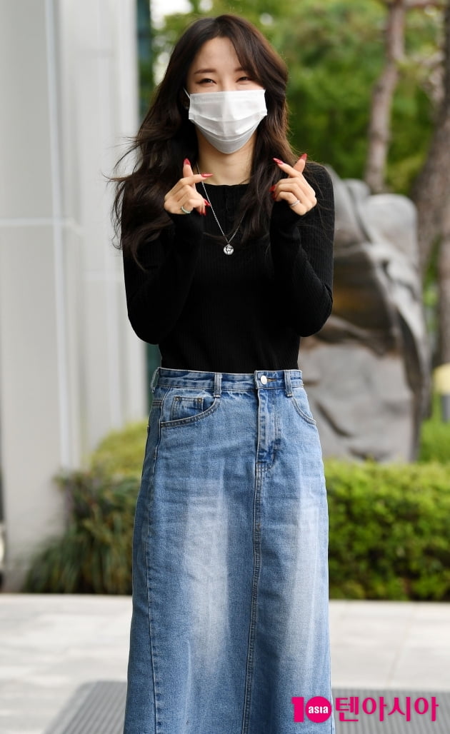 [TEN 포토] 전지윤 '오늘도 열일중'