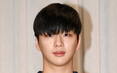 강다니엘, 아이돌차트 평점랭킹 129주 연속 최다 득표…임영웅 2위