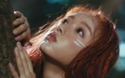 유아 '숲의 아이' 뮤비, 공개 4일 만에 1000만 뷰 '저력'