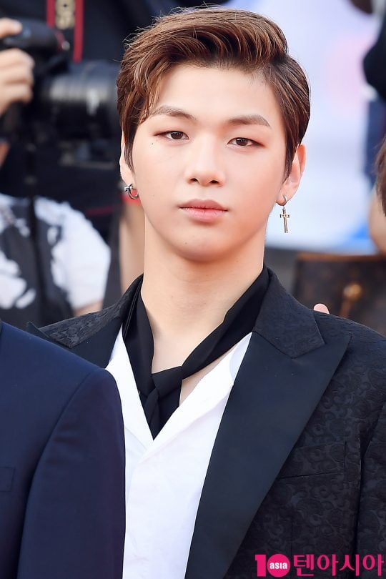 [B컷 방출] 강다니엘, '포토데이·음악·비주얼…뭐든지 1위'