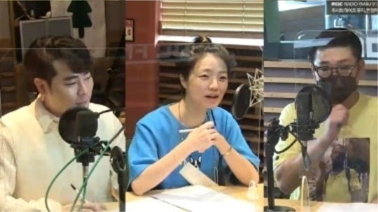 MBC FM4U '두시의 데이트' 영상 캡처.