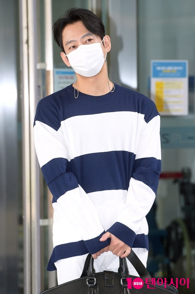 [TEN 포토] 테이 '그대에게' 출근, '첫 게스트는 이은미'