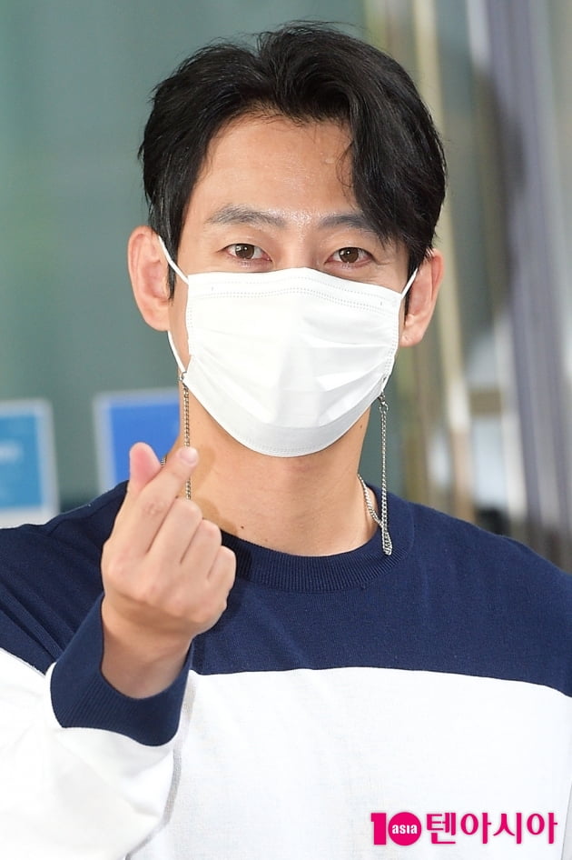 [TEN 포토] 테이 '언제나 멋짐 가득'