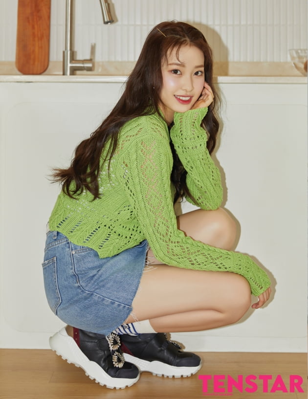 "에이핑크 처럼"…위클리, 데뷔 3개월 만에 '텐스타' 커버 주인공 [화보]