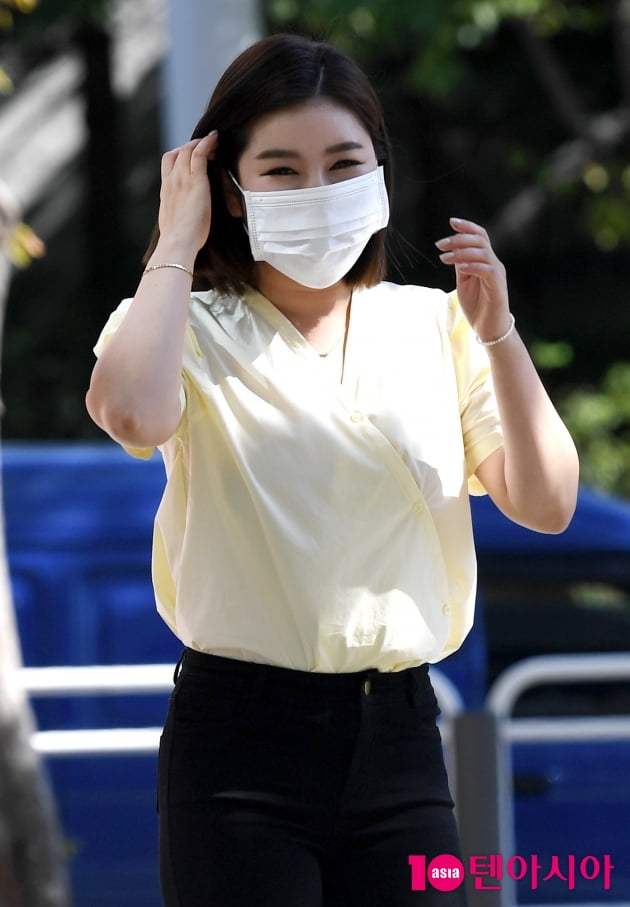 [TEN 포토] 송가인 '머리만 넘겨도 화보'