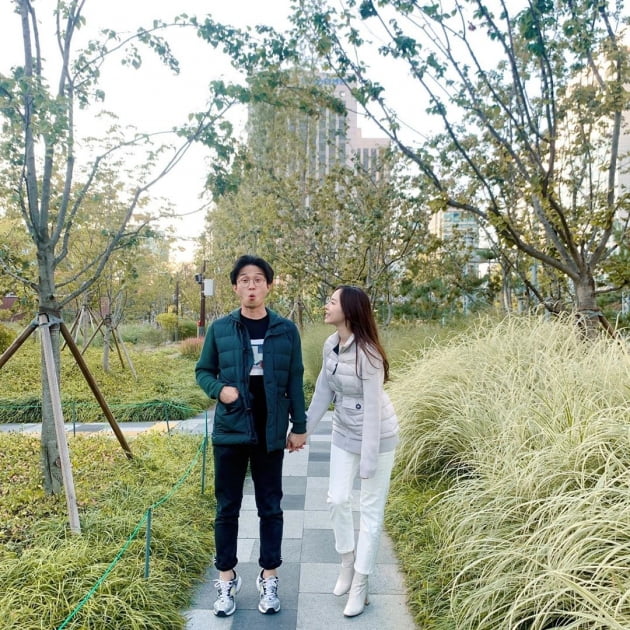 '박성광♥' 이솔이 "커플로 한다는 게 익숙해지는 요즘"…달달한 신혼
