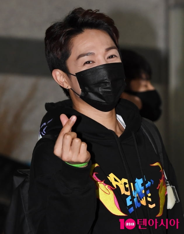 [TEN 포토] 유키스 알렉산더 '해맑은 하트'