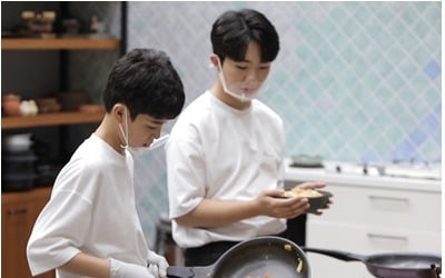 '아내의 맛' 정동원, 숨은 요리 실력 공개…'빅마마 표' 만능 소스 레시피는?