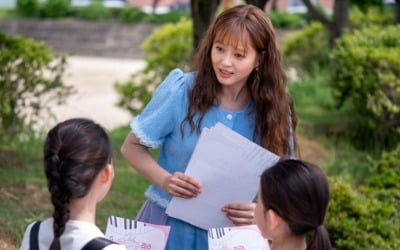 '도도솔솔라라솔' 고아라, 피아노 학원 '라라랜드' 오픈